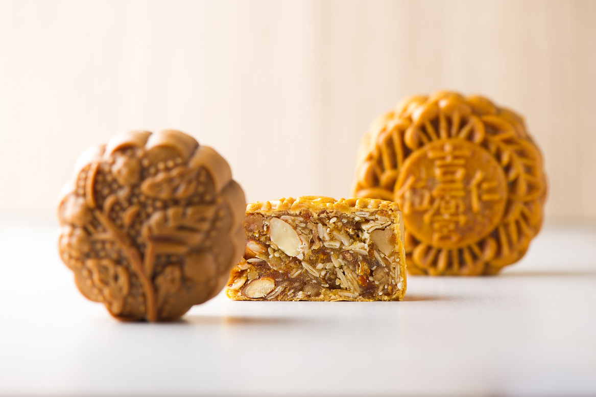 (i) Chinese Wolfberry & Dang Gui with Assorted Nuts, Purple Cane (ii) Traditional-style Baked with Five Nuts, Hilton Kuala Lumpur (iii) Assorted Nuts& Sun-Dried Fruits, Shangri-La Hotel Kuala Lumpur