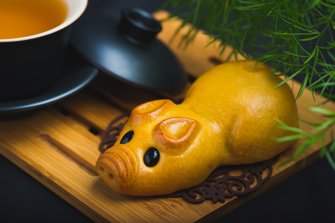 Piglet Mooncake, Bee Cheng Hiang.