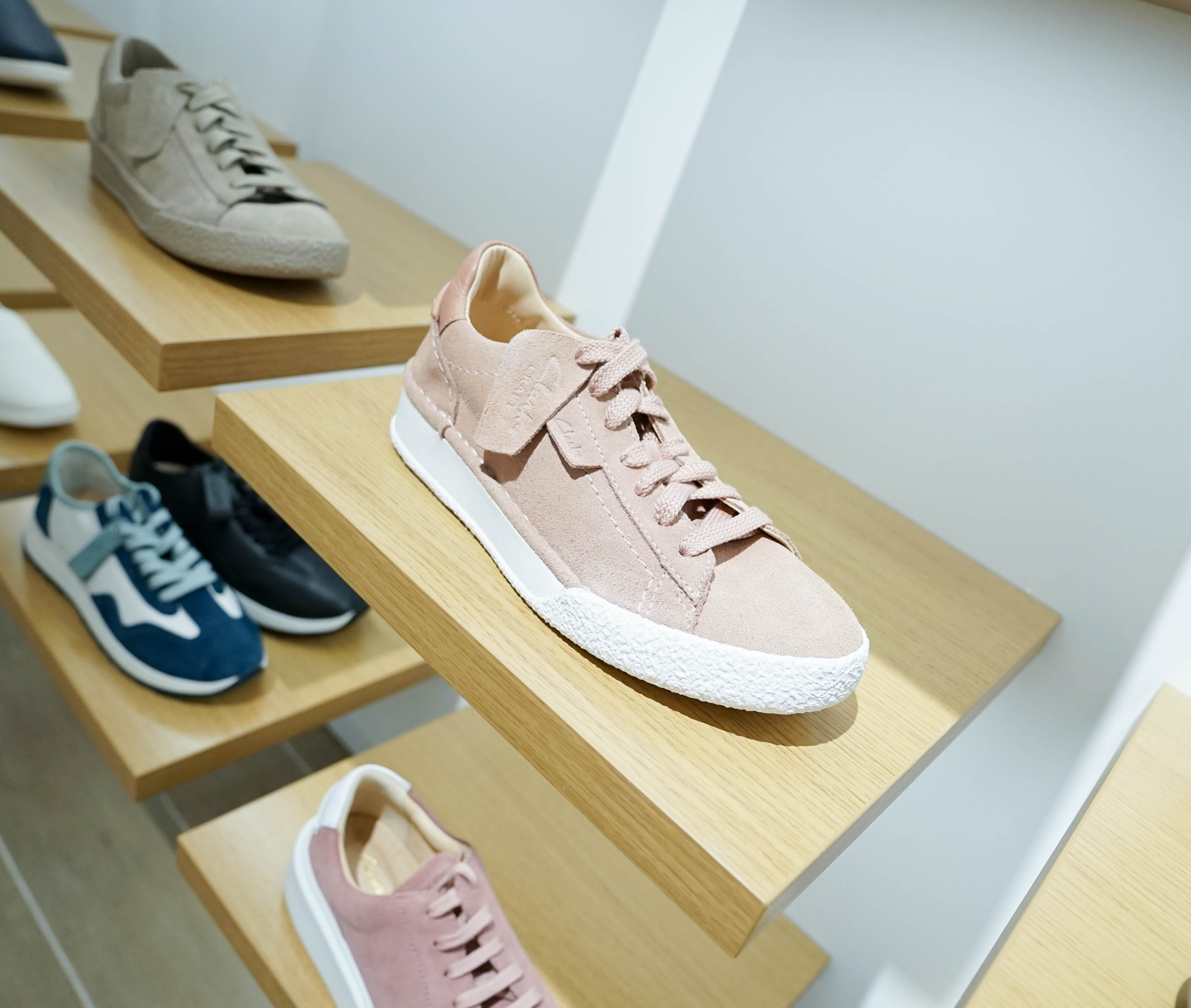 Pris stewardesse erindringsmønter Clarks | Mid Valley Megamall